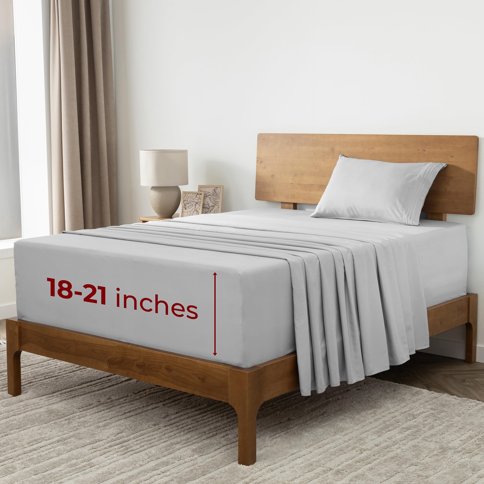 Mellanni Queen Sheets Set - 4 PC Iconic Collection Bedding - Hotel Luxury, Extra Soft, Cooling Bed Sheets - Wrinkle, Fade, Stain Resistant (Queen, White)