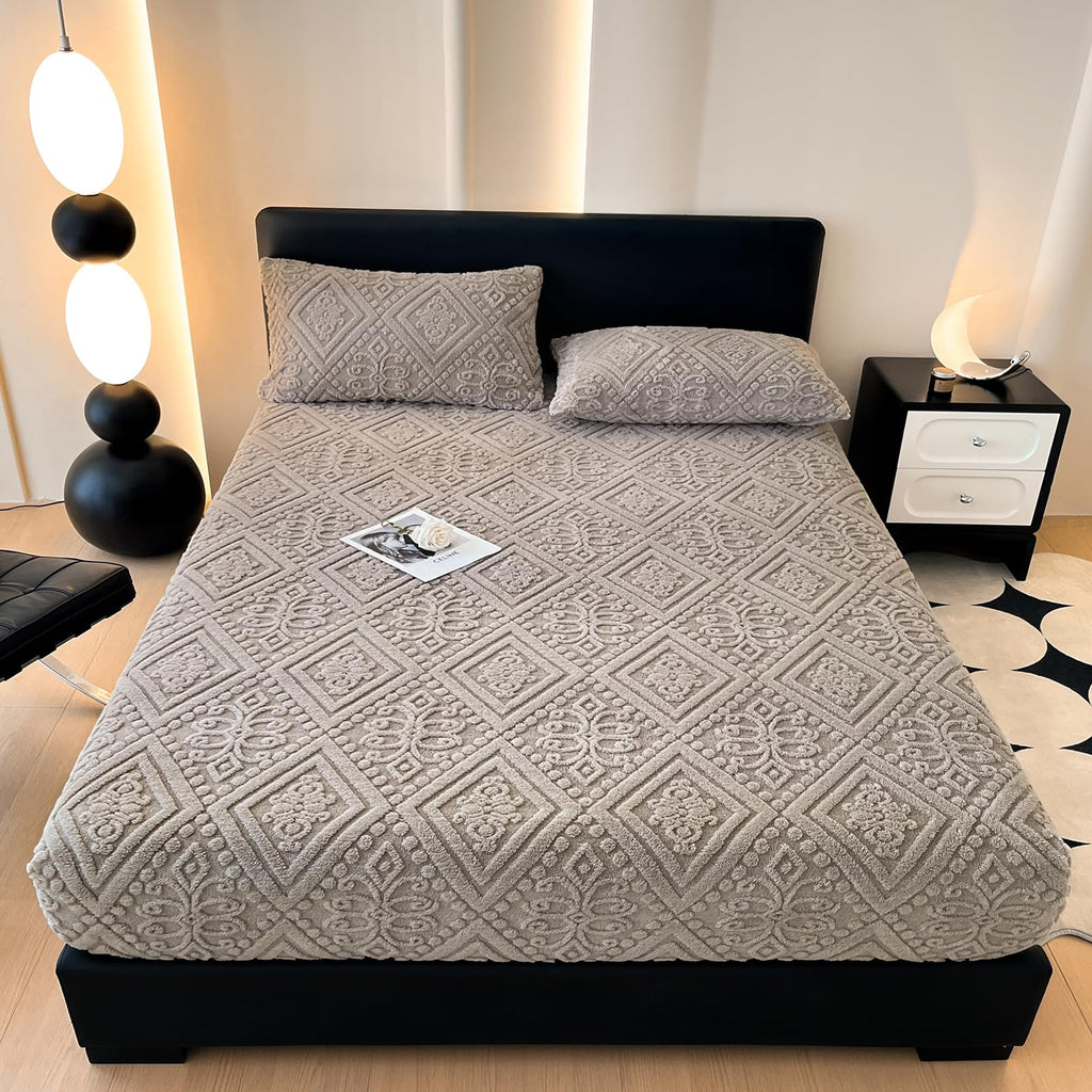 ZIQINPSQ Full Size Flannel Fitted Sheet - 1 Piece Winter Warm Deep Pocket (15") Bed Sheet, Shrink & Fade Resistant, Hotel Quality, Light Coral