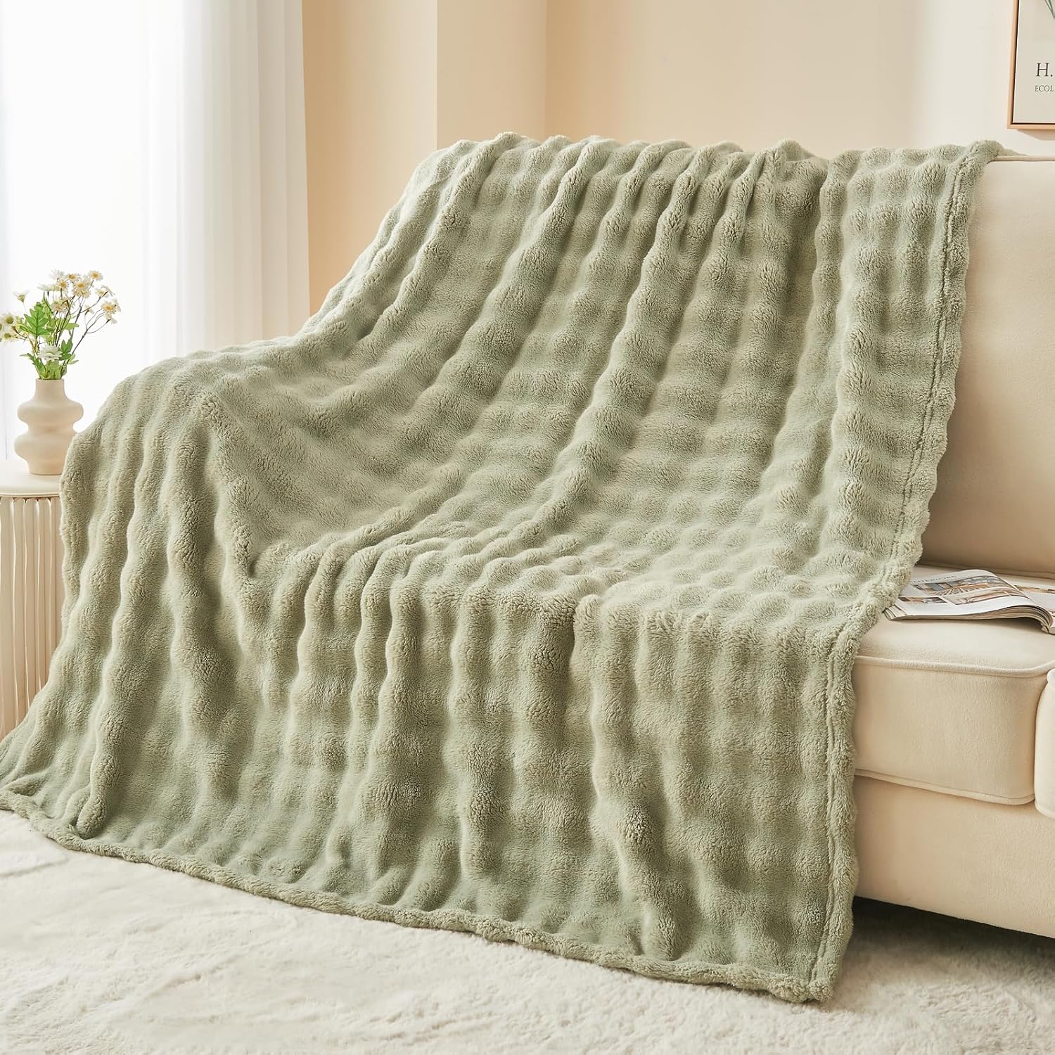 NEWCOSPLAY Throw Blanket for Couch Coral Pink Super Soft Flannel Fleece 3D Bubble Lightweight Bed Blanket All Season Use (Coral Pink, Throw(50"x60"))