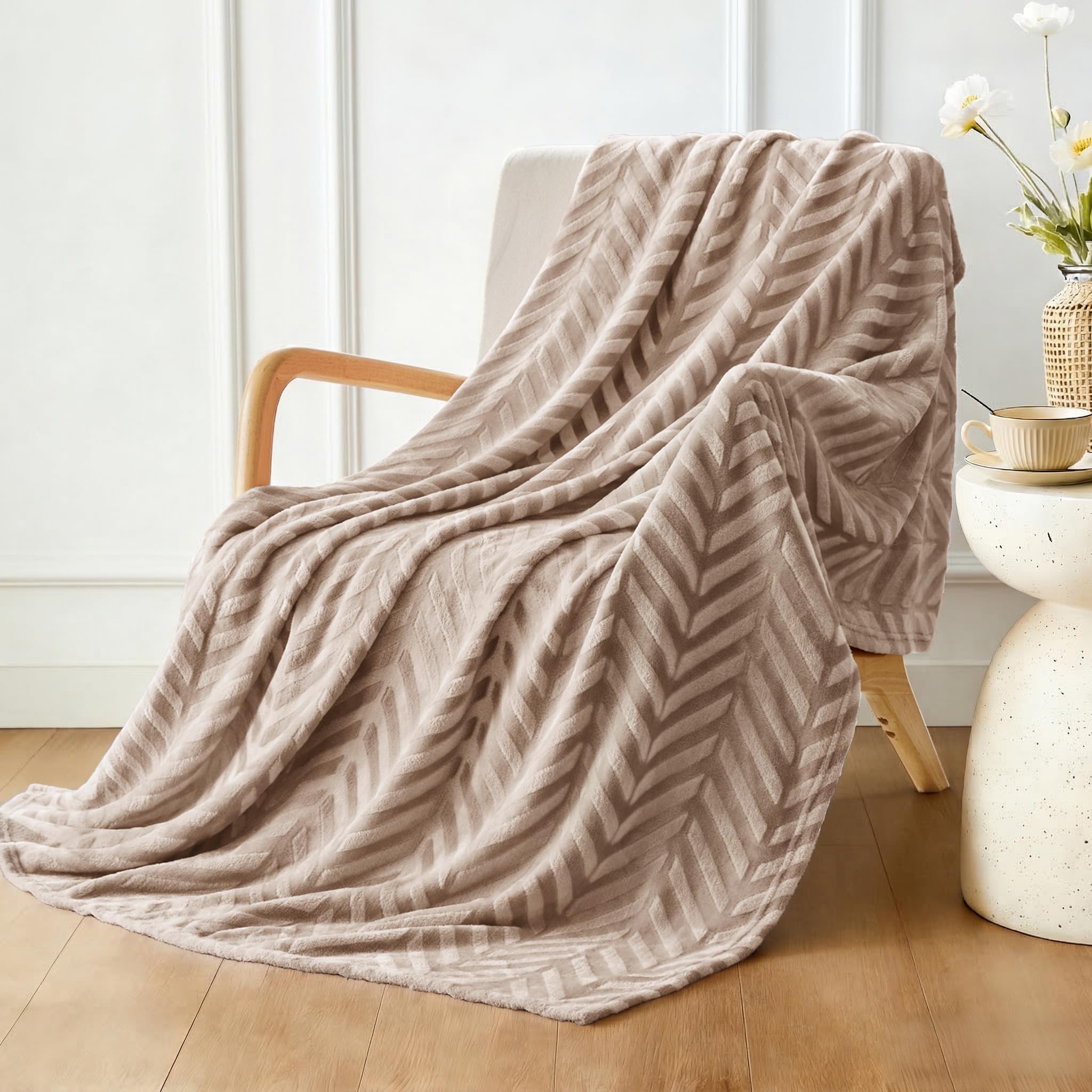 Whale Flotilla Flannel Fleece Throw Blanket for Couch Sofa Bed, Lightweight Breathable Soft Throws Plush Fluffy Chevron Design Decorative Blankets for All Season, 50x60 Inch, Coral