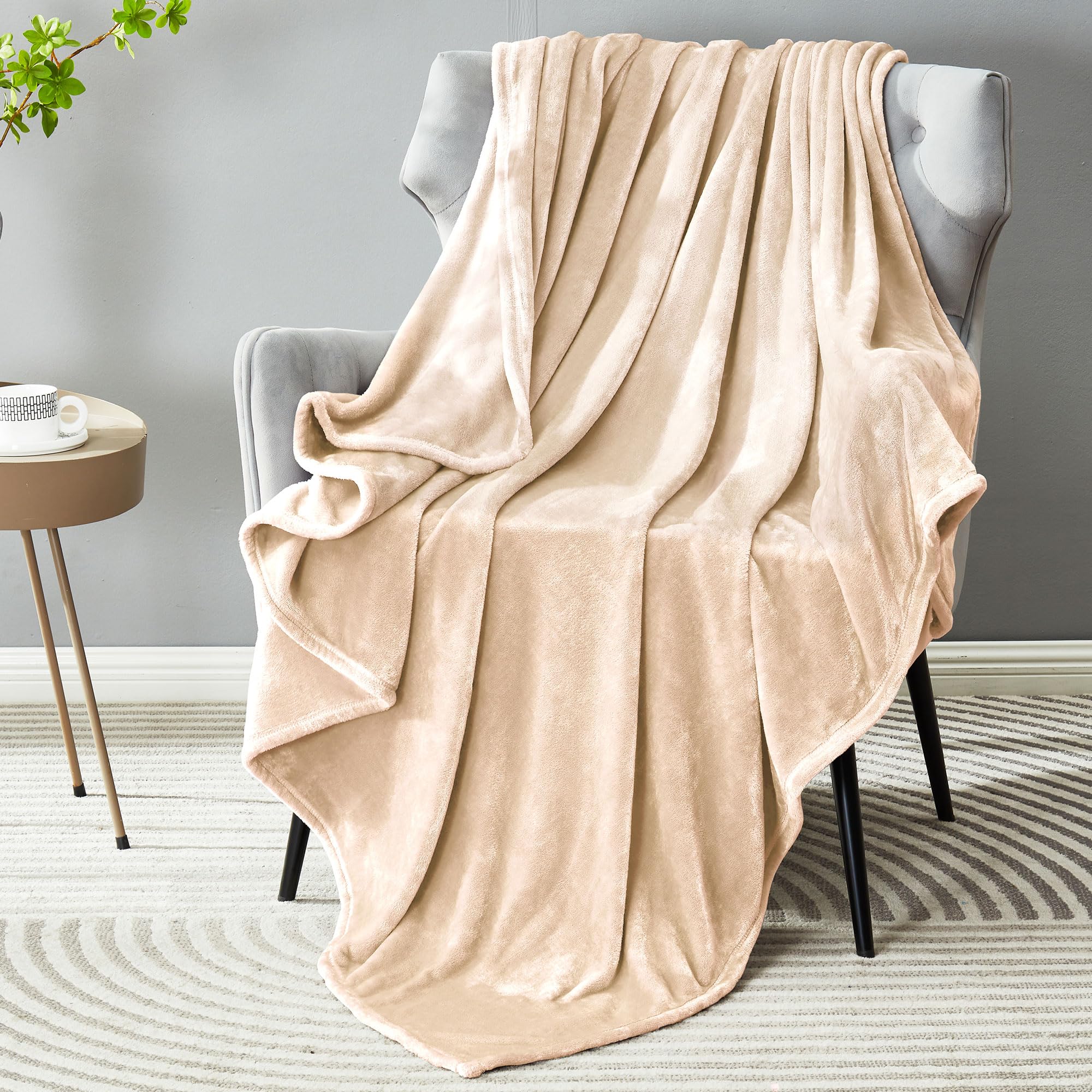 DREAMNINE Super Soft Fuzzy Fleece Throw Blanket for Couch Sofa 50" x 60", Decorative Solid Lightweight Velvet Blanket for Chair, Cozy Accent Shaggy Micro Plush Flannel Blankets for Bedroom Dorm, Peach