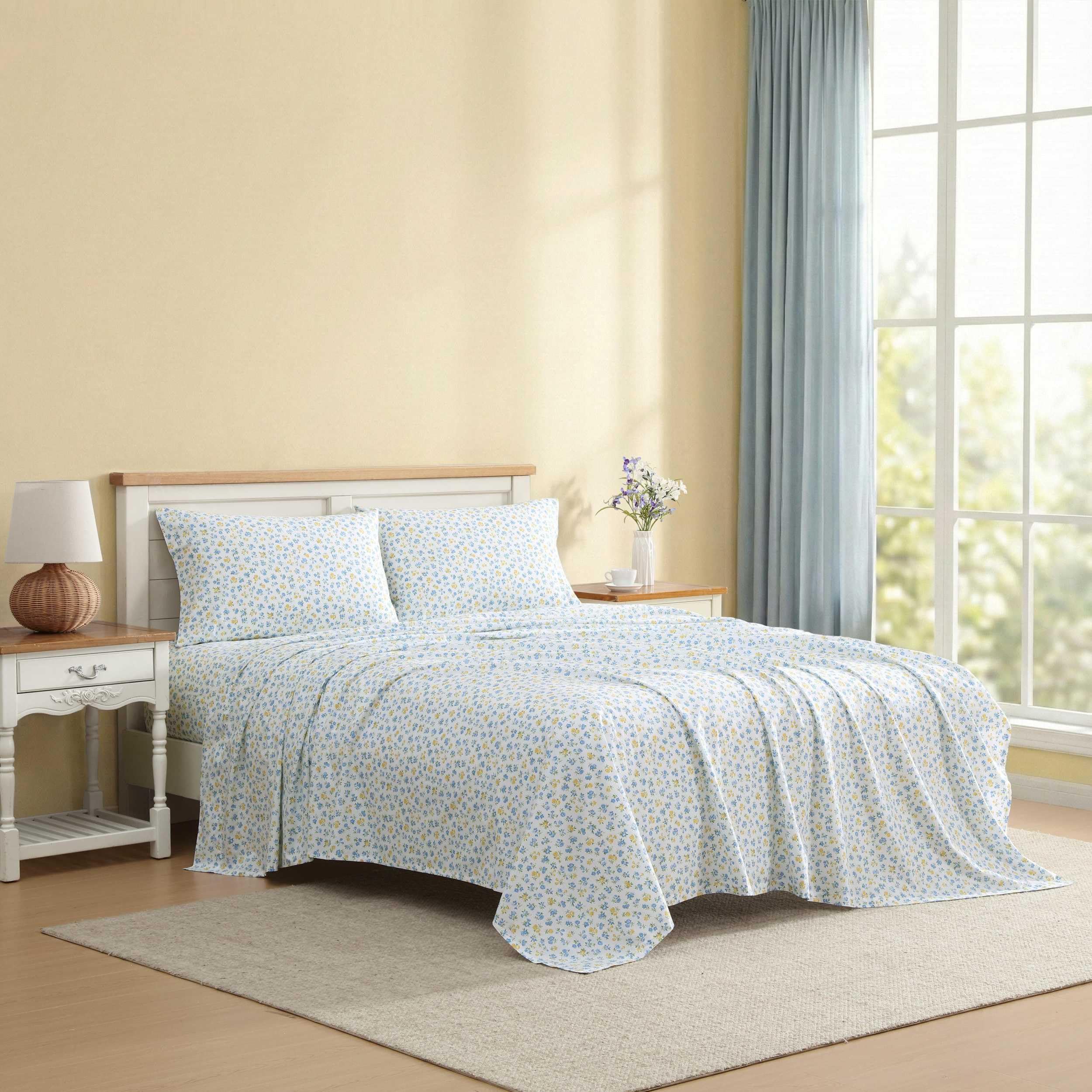 Laura Ashley - Queen Sheet Set, Crisp & Cool Sheets w/a Naturally Smooth Cotton Percale Feel, Deep Pocket, Bed Sheets with Matching Pillowcases & Fitted Sheet (Francesca Blue)