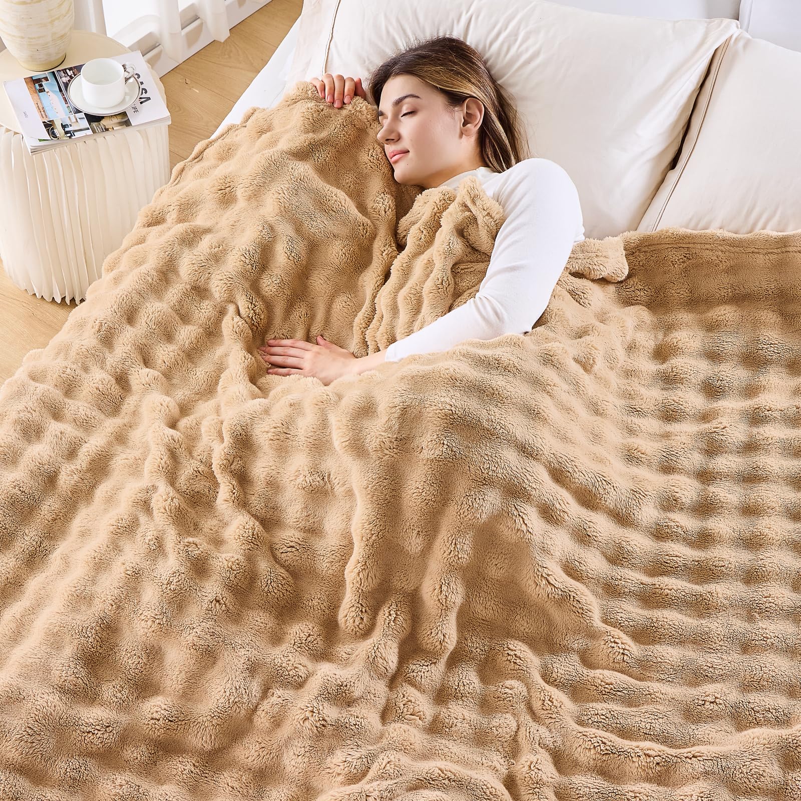NEWCOSPLAY Throw Blanket for Couch Coral Pink Super Soft Flannel Fleece 3D Bubble Lightweight Bed Blanket All Season Use (Coral Pink, Throw(50"x60"))