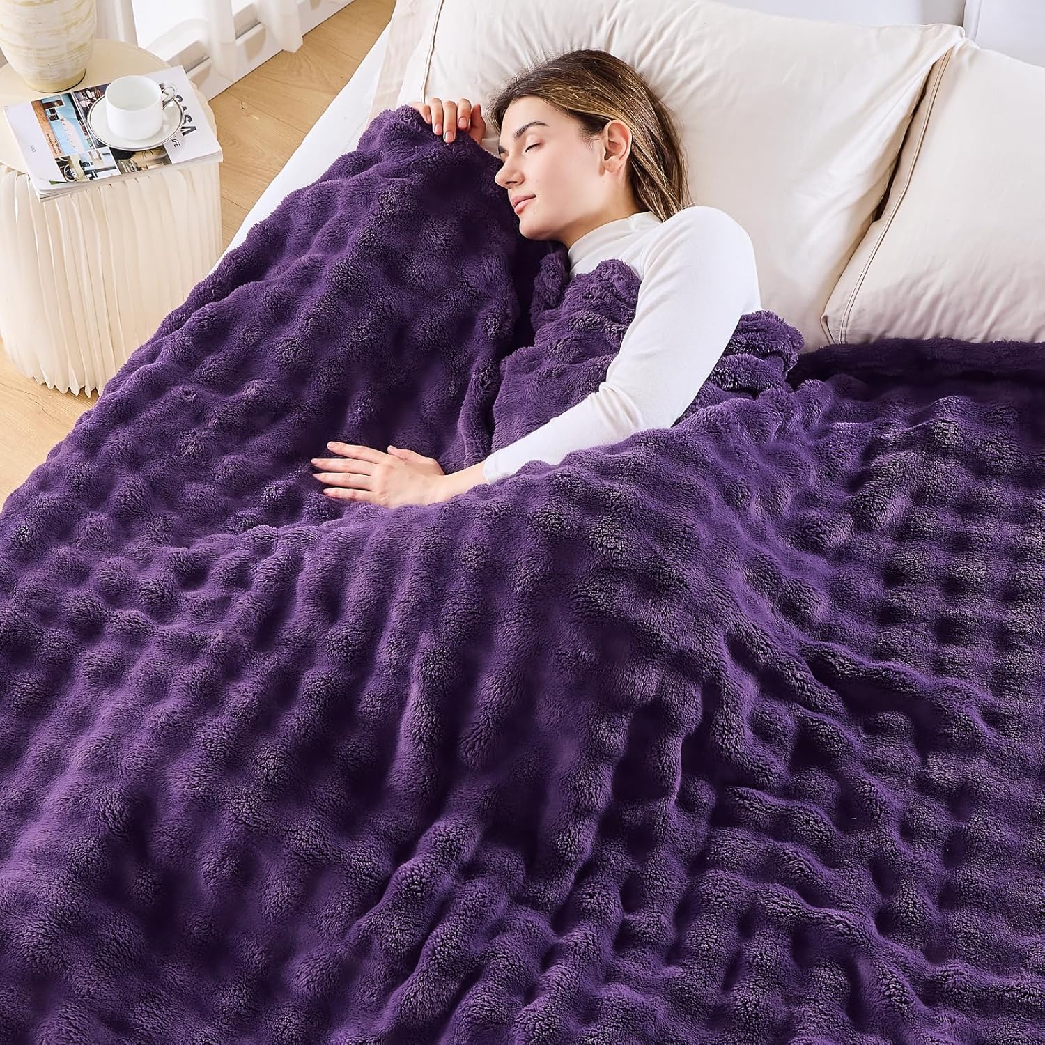 NEWCOSPLAY Throw Blanket for Couch Coral Pink Super Soft Flannel Fleece 3D Bubble Lightweight Bed Blanket All Season Use (Coral Pink, Throw(50"x60"))