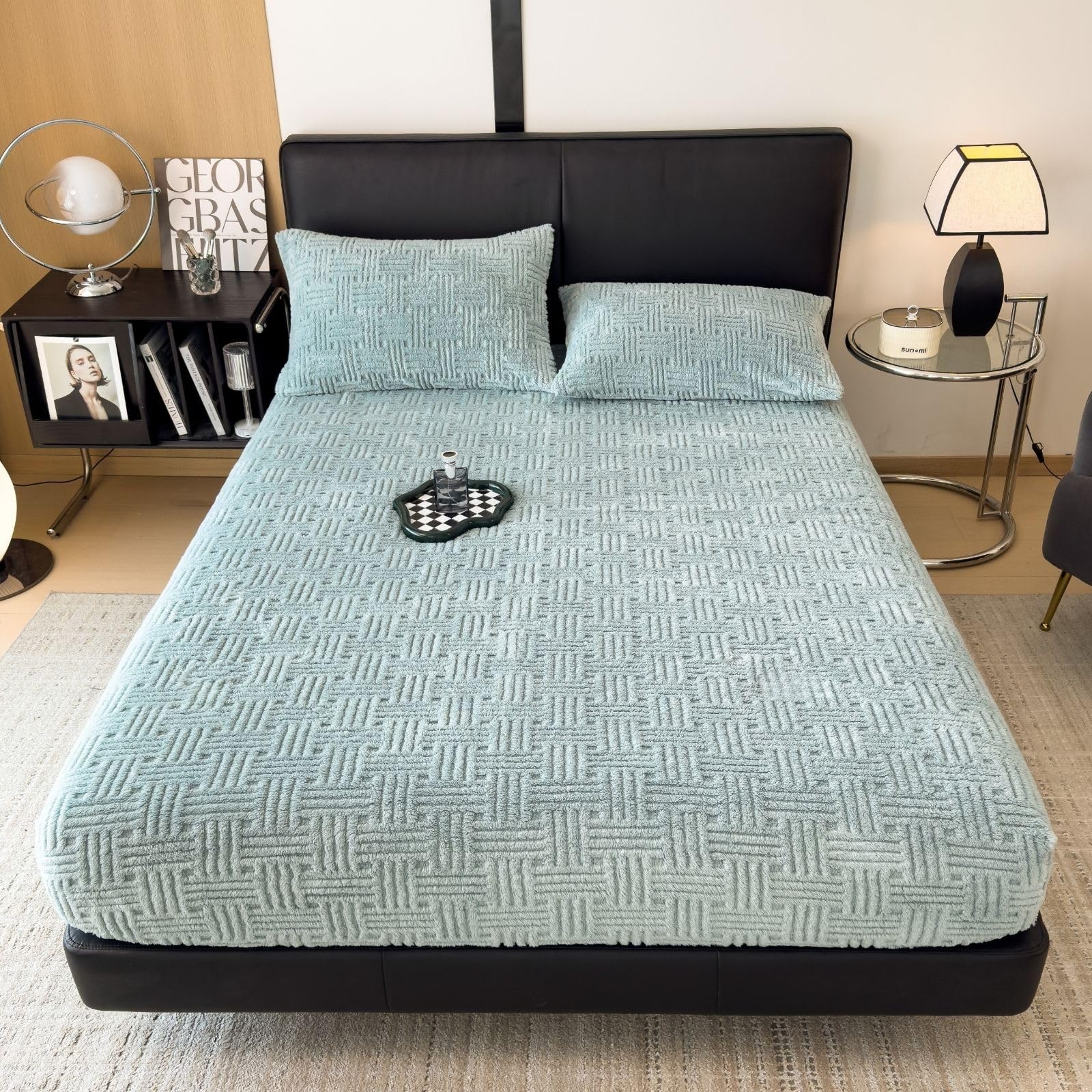 ZIQINPSQ Full Size Flannel Fitted Sheet - 1 Piece Winter Warm Deep Pocket (15") Bed Sheet, Shrink & Fade Resistant, Hotel Quality, Light Coral