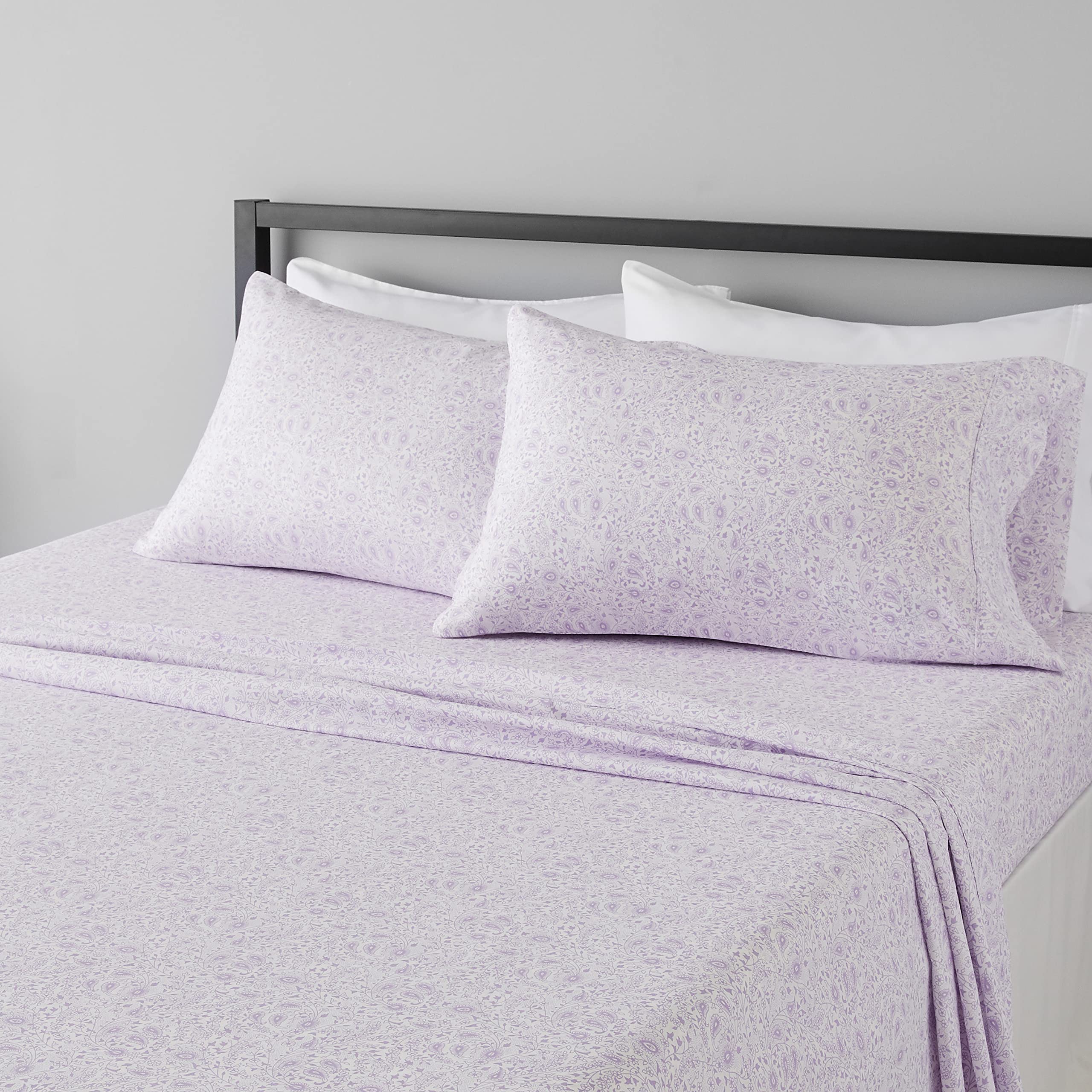 Amazon Basics Breathable, Wrinkle Free Lightweight Microfiber 4-Piece Bed Sheet Set with 14-Inch Deep Pockets, Includes Comfortable Pillowcases, Queen, Peachy Coral, Solid