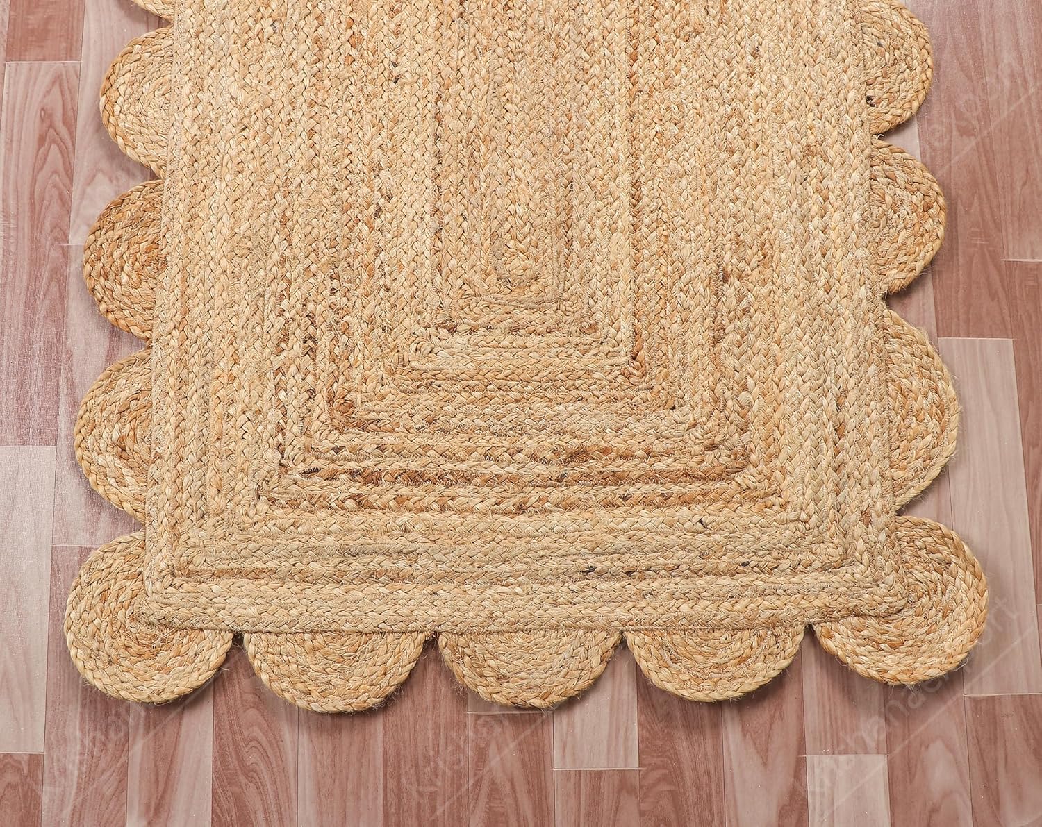 Hand Woven Natural Jute Scalloped Rug, Reversible Boho Entry Area Rugs for Kitchen, Living Room, Farmhouse Indoor Outdoor Decorative Floor-Rug, Bohemian Style Size 2x5 Ft