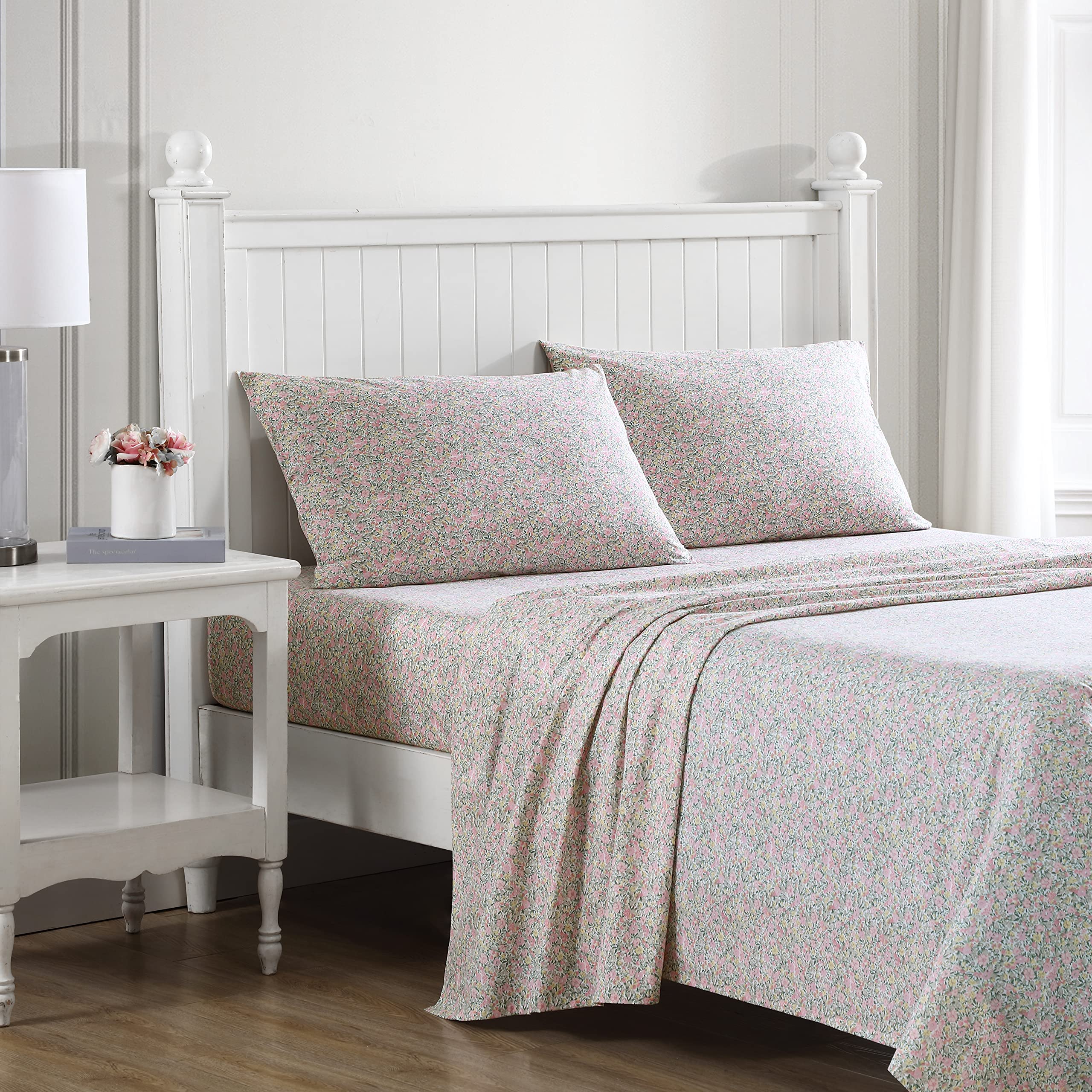 Laura Ashley - Queen Sheet Set, Crisp & Cool Sheets w/a Naturally Smooth Cotton Percale Feel, Deep Pocket, Bed Sheets with Matching Pillowcases & Fitted Sheet (Francesca Blue)